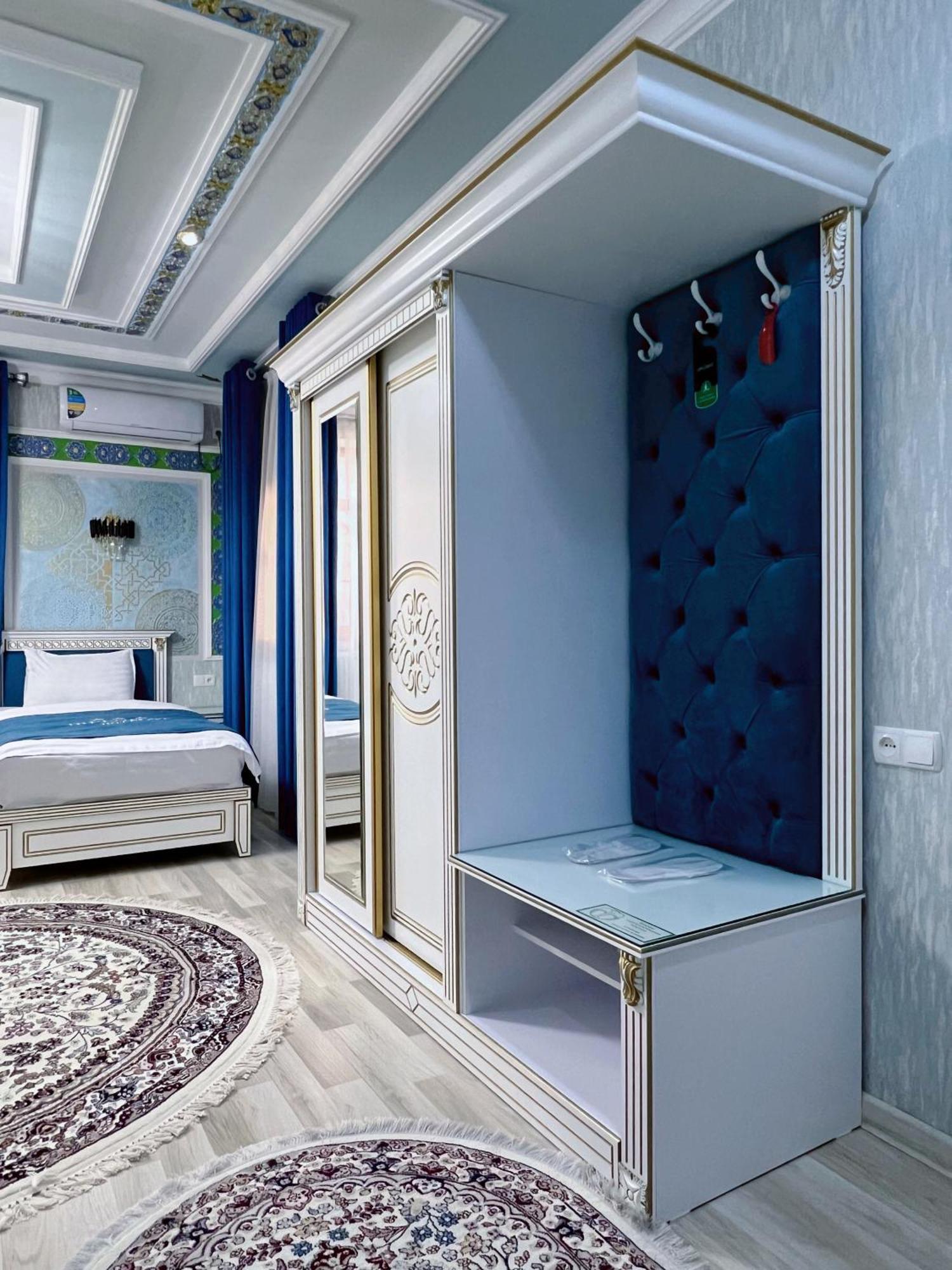 Diplomat Premium Hotel Samarkand Exterior photo