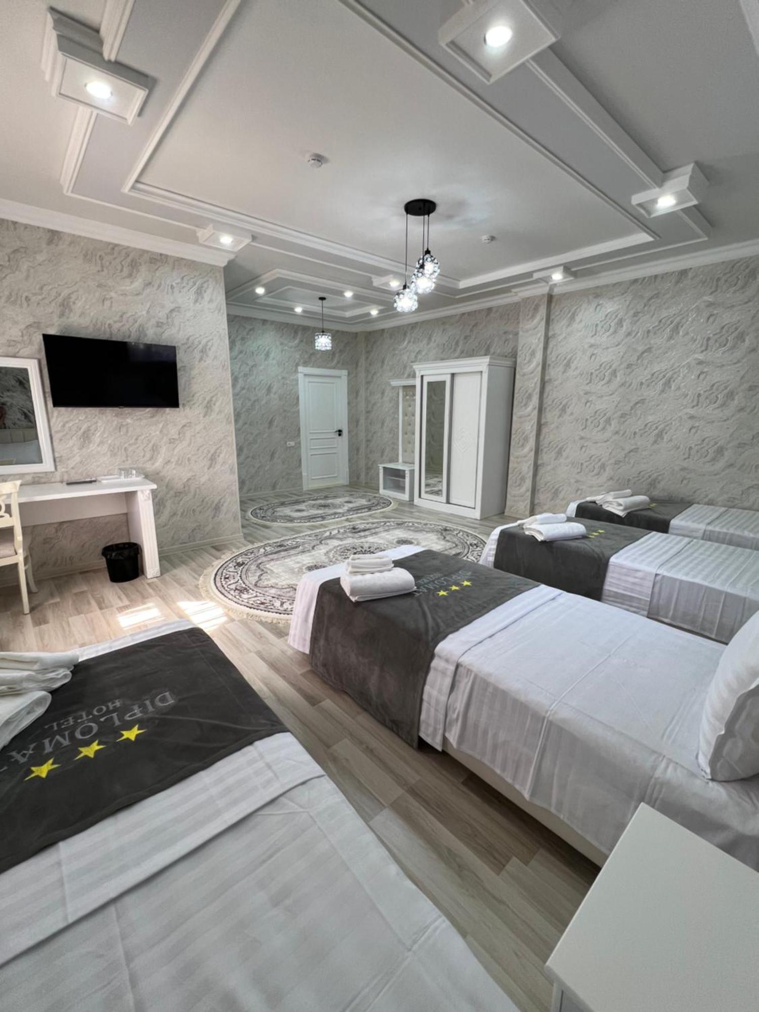 Diplomat Premium Hotel Samarkand Exterior photo